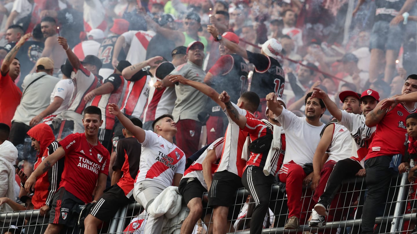Un match en Argentine vire à la bagarre entre supporters