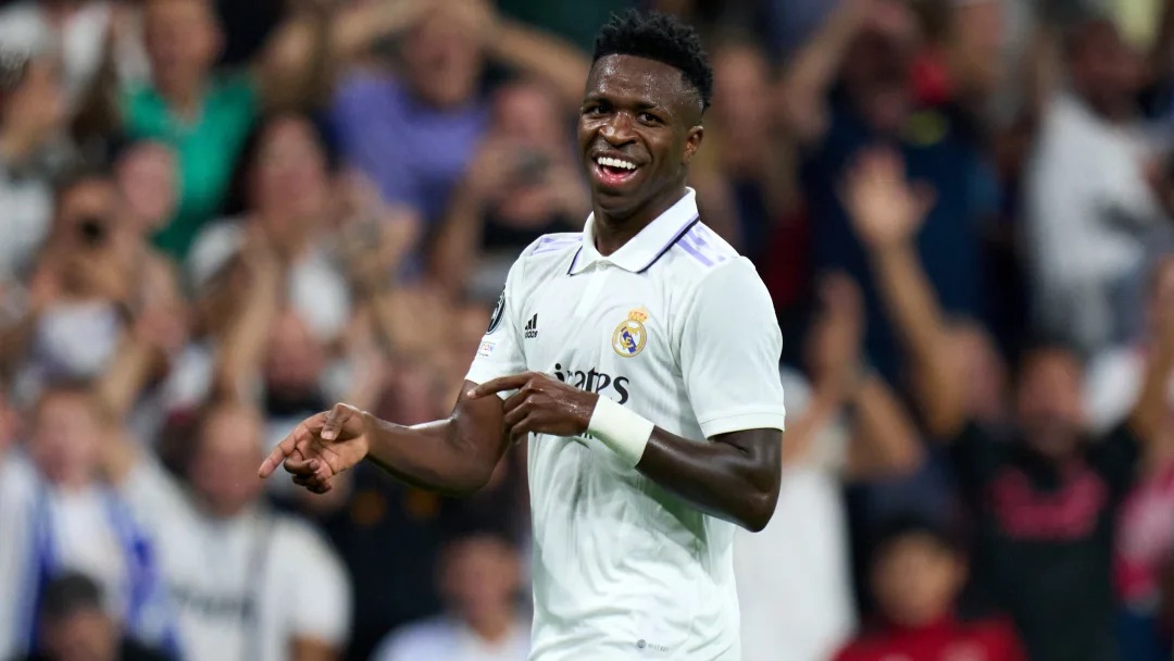 image0-113-jpeg VIDÉO : L'élastico incroyable de Vinicius Junior lors de Real Madrid - Shakhtar