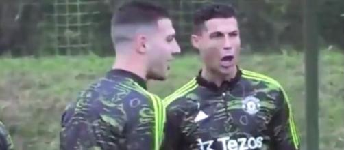 Cristiano Ronaldo savoure un petit pont à l'entrainement