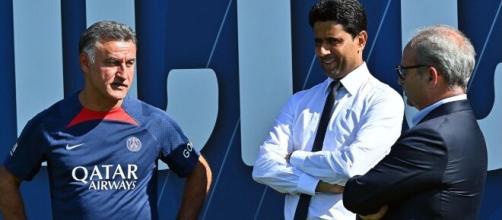 Le PSG proche de faire signer Kanté selon The Sun.