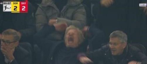 Le pétage de plombs d'Oliver Kahn sur l’égalisation de Dortmund fait le buzz 