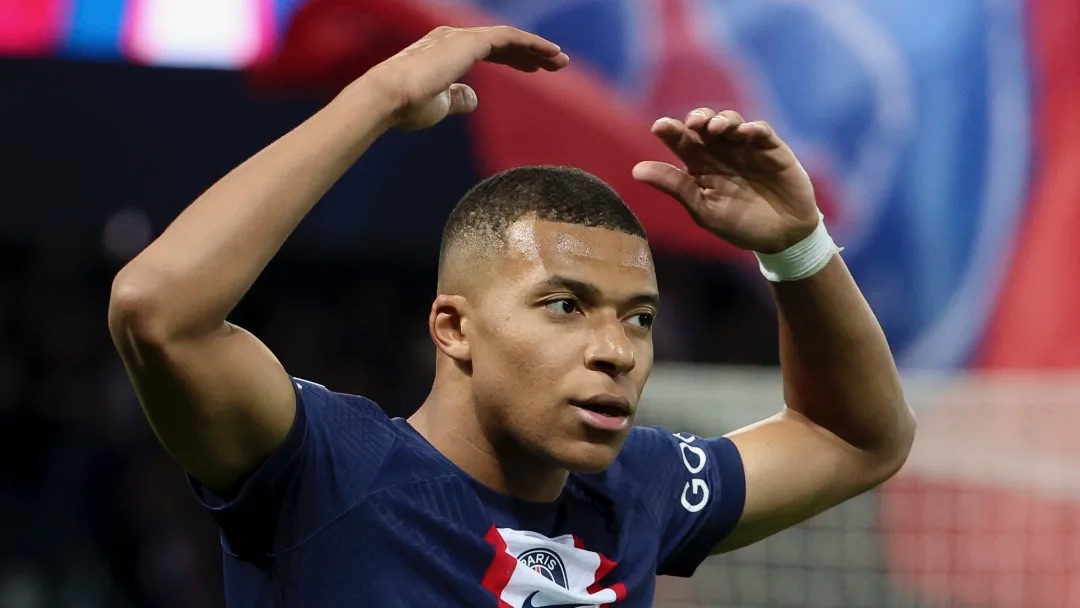 VIDEO : Thierry Henry ne valide pas l'attitude de Kylian Mbappé