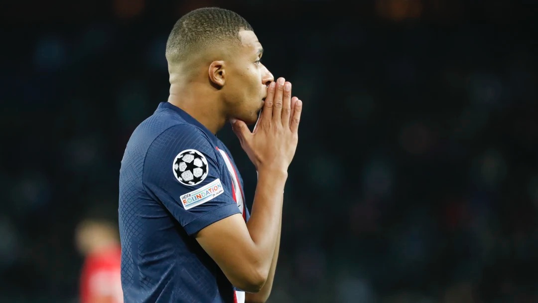 Kylian Mbappé se fait détruire par toute l'Europe du foot