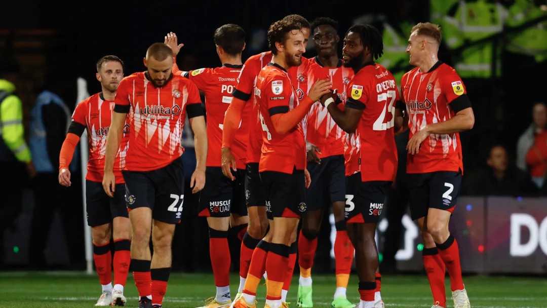 Les temps forts de Luton Town - Queens Park Rangers (3-1), choc du grand Londres de la 15e journée de Championship
