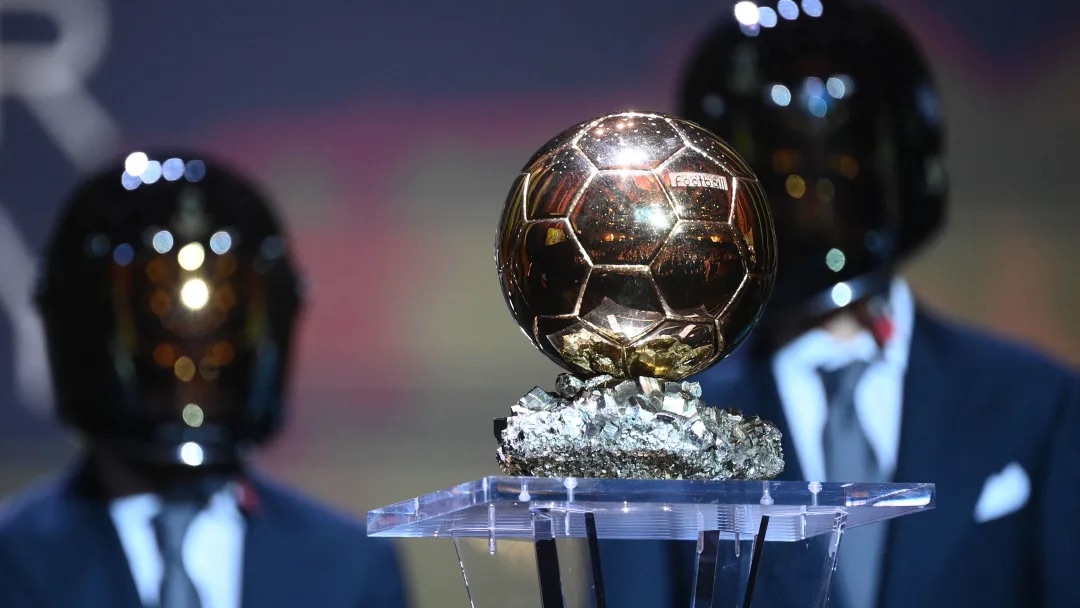image0-429-jpeg Les joueurs français qui ont déjà remporté le Ballon d'Or
