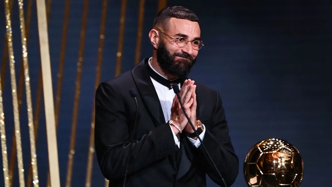 Twitter explose après l'attribution du Ballon d'Or 2022 à Karim Benzema