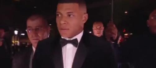 Kylian Mbappé hué au Ballon d'Or, la vidéo