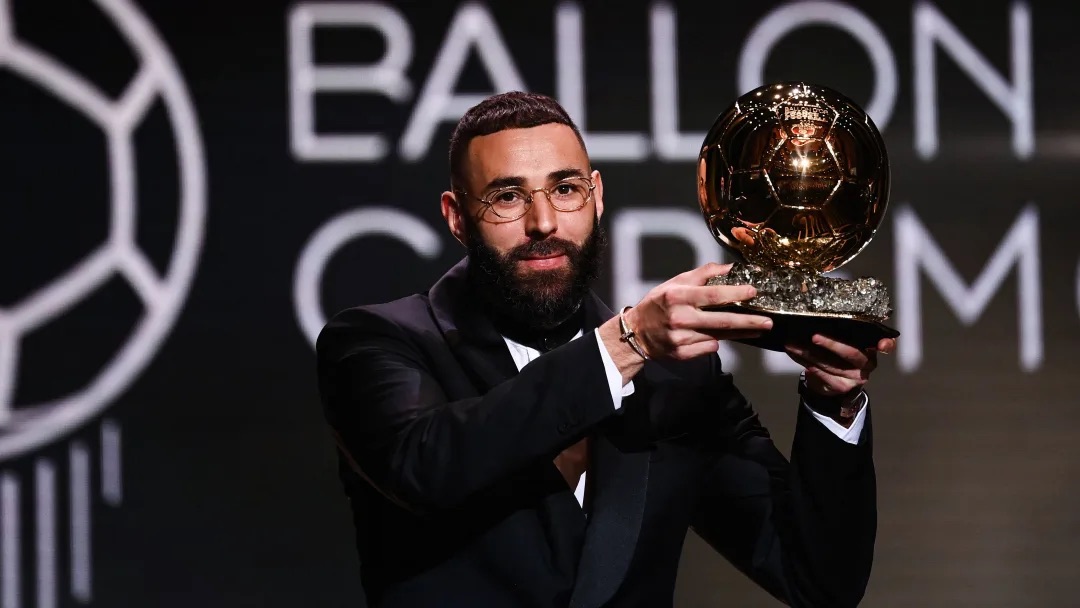 Karim Benzema Ballon d'Or, le sens d'une victoire collective