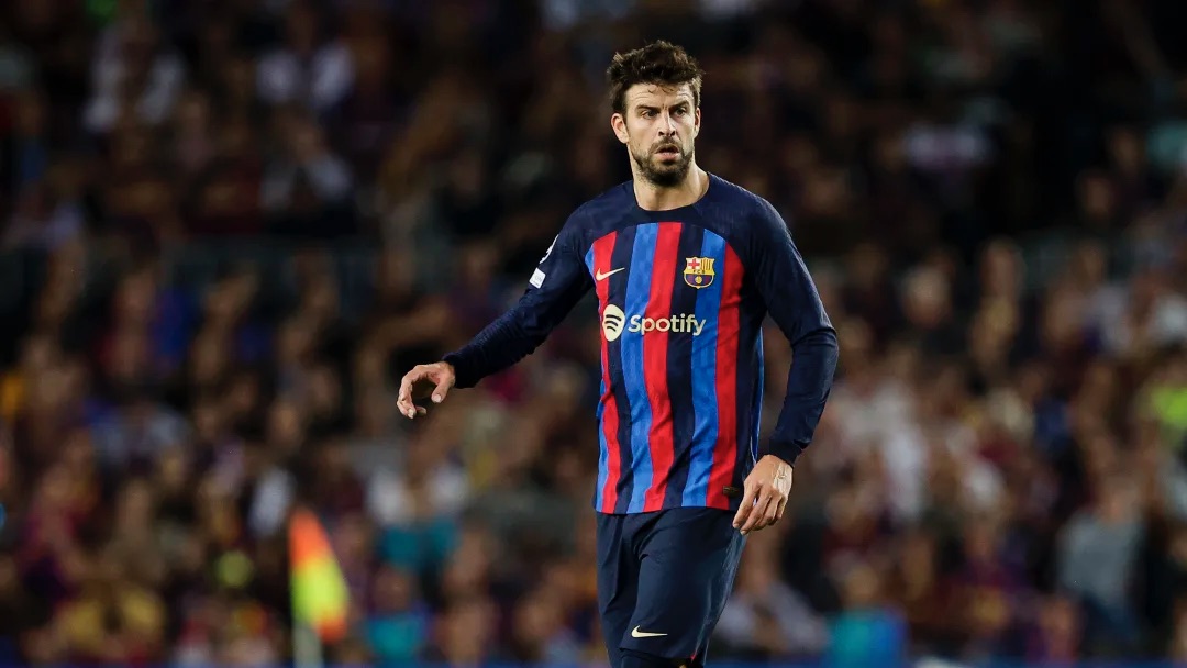 image0-493-jpeg Gerard Piqué risque de devoir porter un maillot floqué Shakira