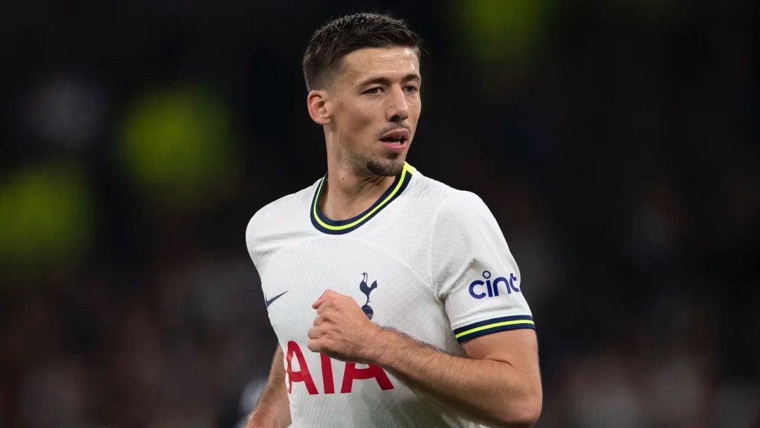 Clément Lenglet fait les yeux doux au PSG