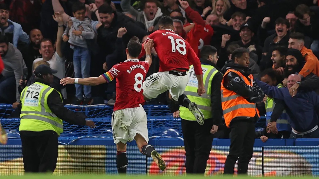 VIDEO : La scène de joie incroyable des joueurs de Manchester United après le but de Casemiro cont re Chelsea