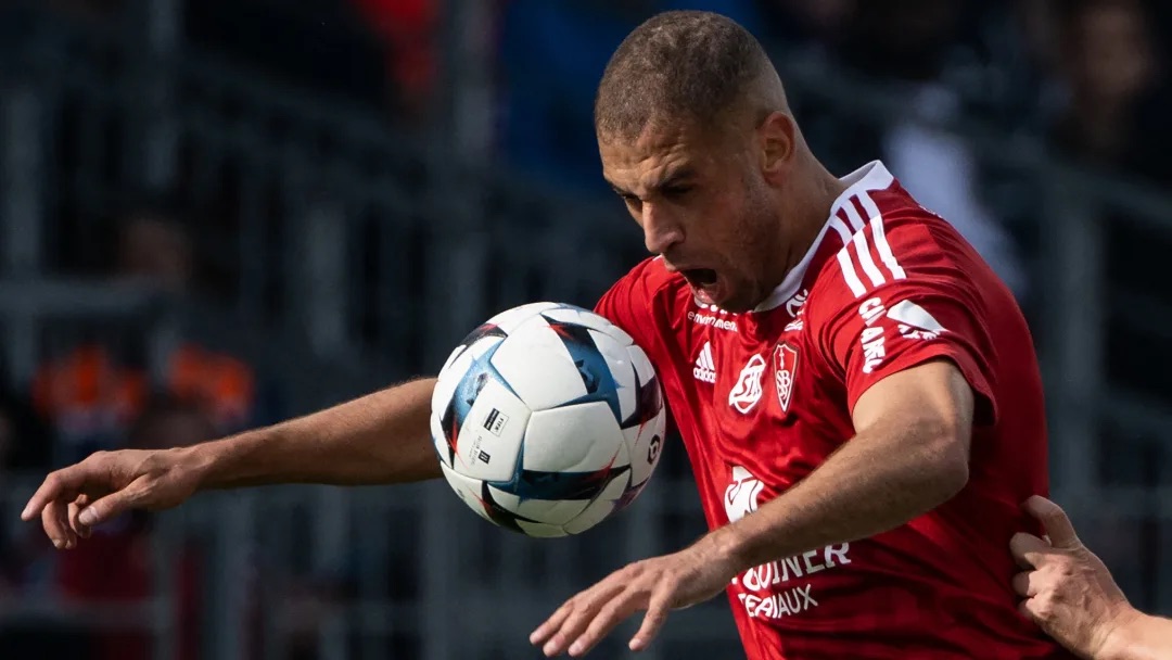 Islam Slimani accuse un joueur de Clermont d'injures racistes