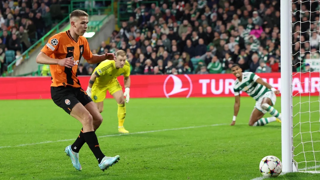 VIDEO : Le raté incroyable de Danylo Sikane pour le Shakthar Donetsk face au Celtic