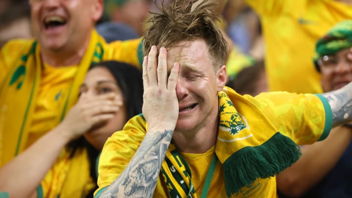 VIDEO : Les images folles de la joie des supporters de l'Australie après la qualification en huitièmes de finale