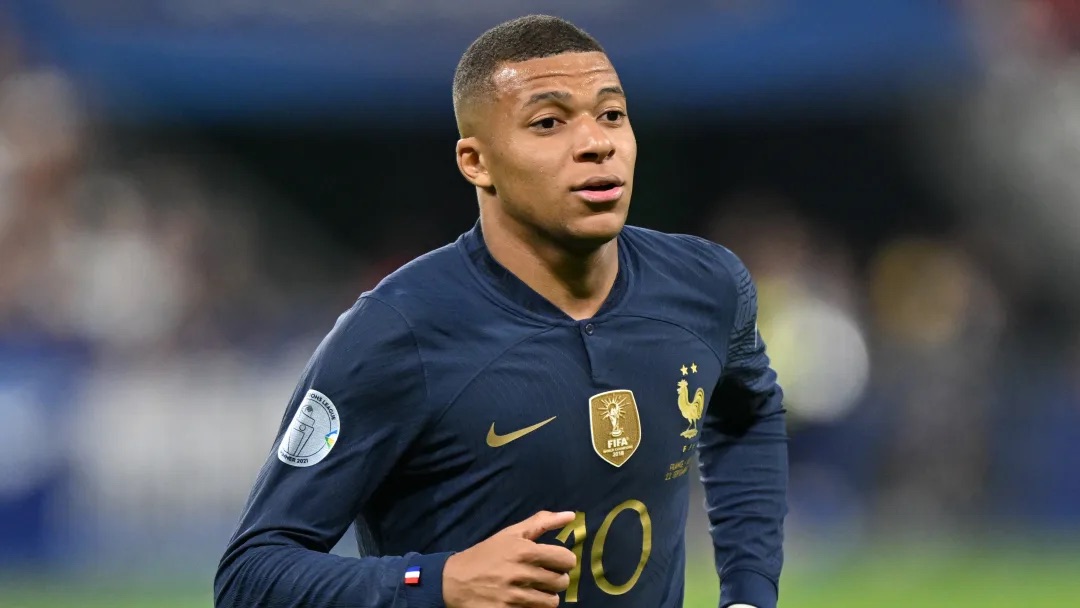image0-356-jpeg Les numéros de maillot des joueurs de l'équipe de France à la Coupe du monde 2022