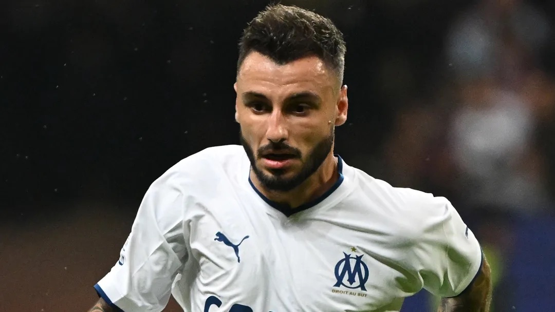 Equipe de France : Jonathan Clauss sort du silence après sa non-sélection