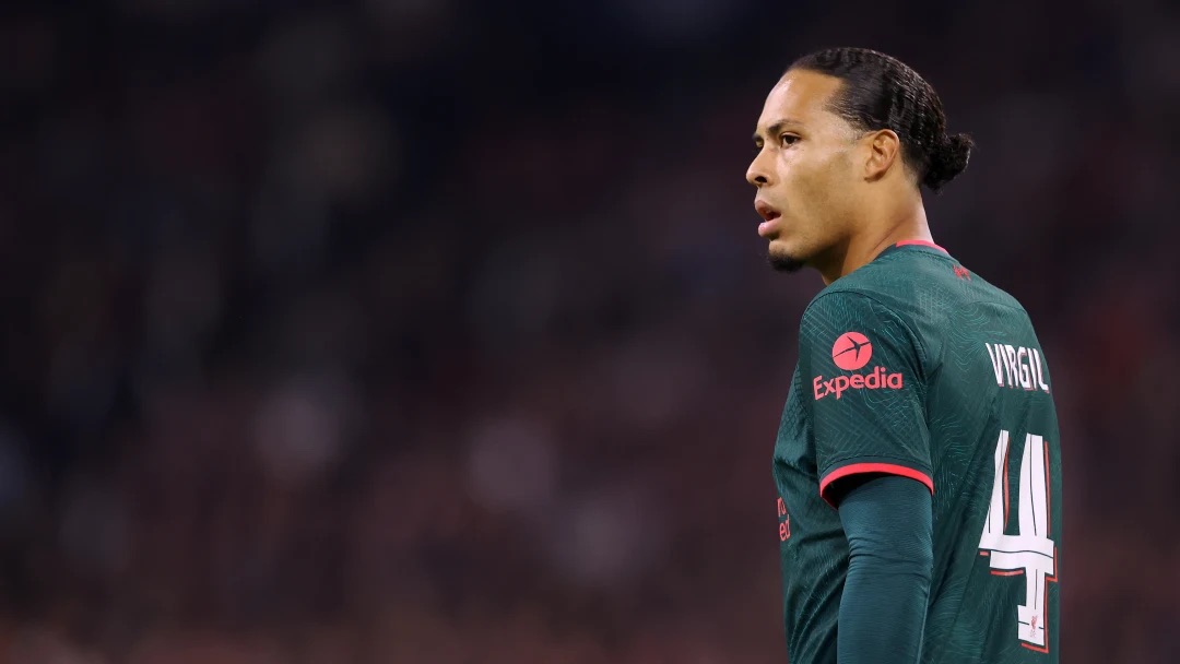 Virgil van Dijk désigne Olivier Giroud comme l'attaquant le plus difficile à défendre