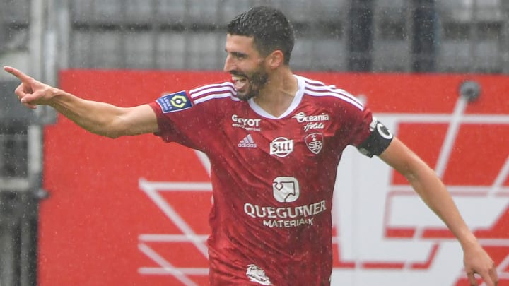 Officiel : Un ancien du RC Lens s'est engagé avec le Stade Brestois