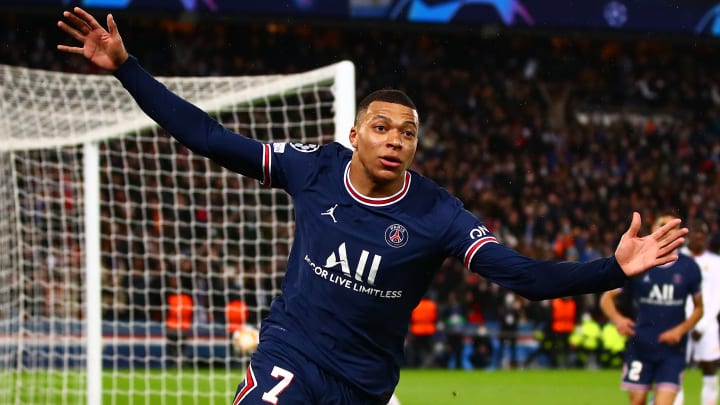 L'improbable course fictive entre Mbappé et les plus grands champions tous sports confondus