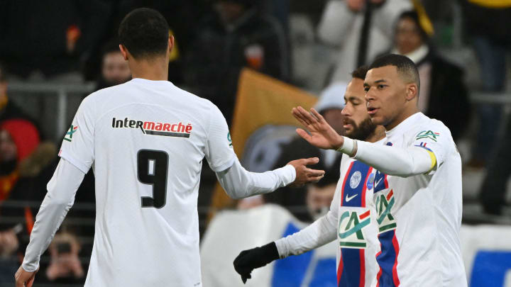 Pays de Cassel - PSG (0-7) : Ce qu'il faut retenir du festival parisien en 16es de finale de la Coupe de France