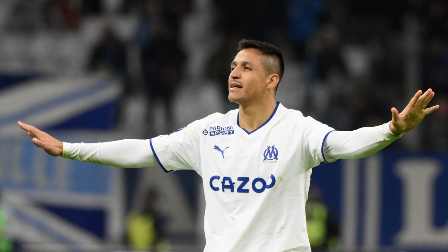 VIDÉO : Le joli message d'Alexis Sanchez envers Amine Harit, en pleine rééducation