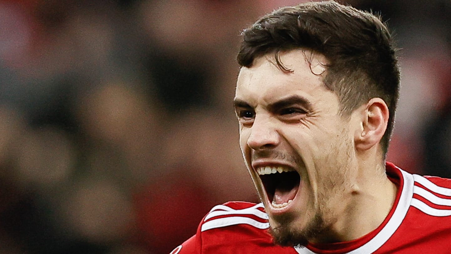 VIDÉO : Le but incroyable de Mathieu Cafaro pour donner la victoire à Saint-Étienne contre Annecy