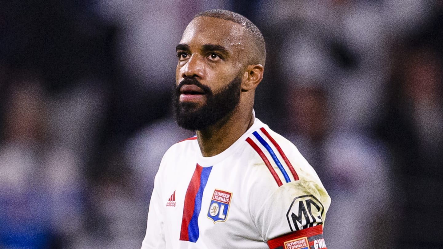 VIDEO : Le missile d'Alexandre Lacazette avec l'OL pour achever Troyes