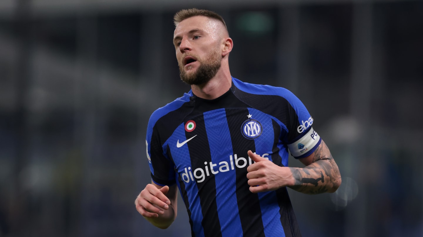 Bientôt libre, Milan Skriniar puni par l'Inter et défendu par ses supporters