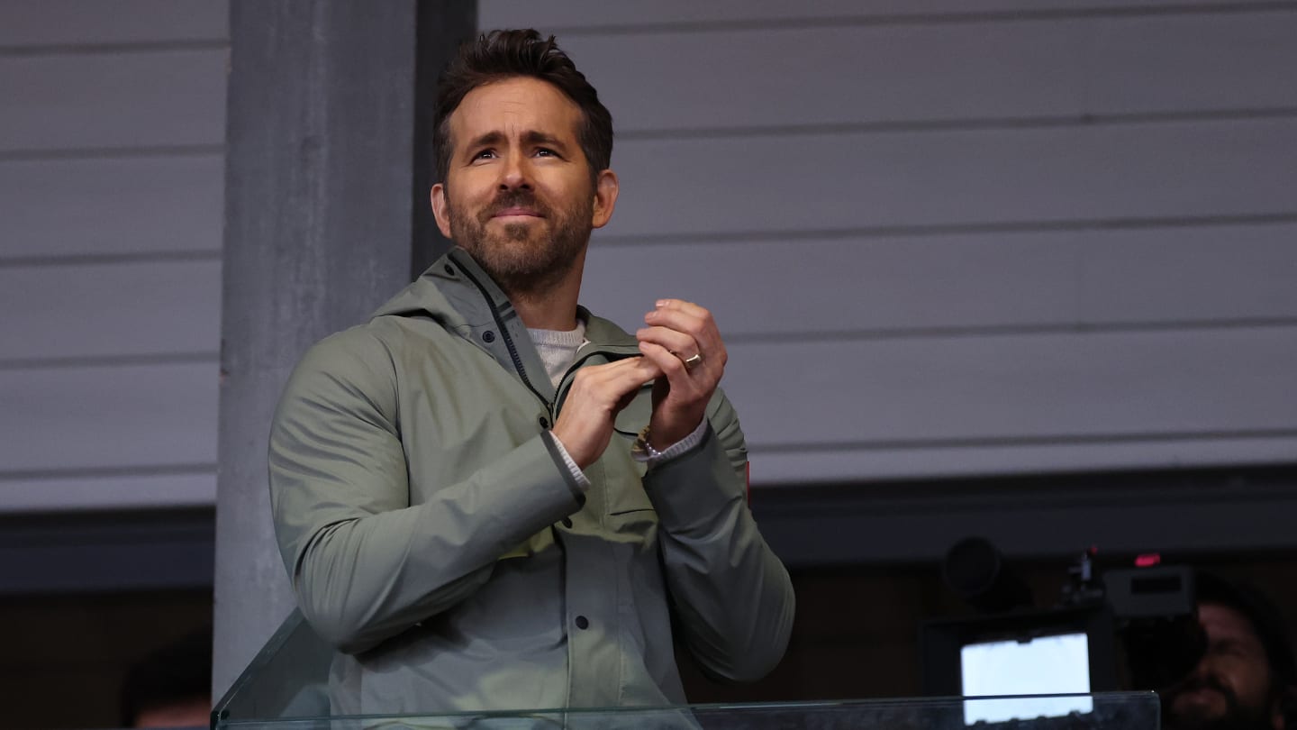 Les 5 choses à savoir sur le Wrexham AFC, le club de Ryan Reynolds qui rêve d'exploit en FA Cup