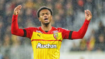 Pourquoi Loïs Openda n'est plus titulaire avec le RC Lens ?