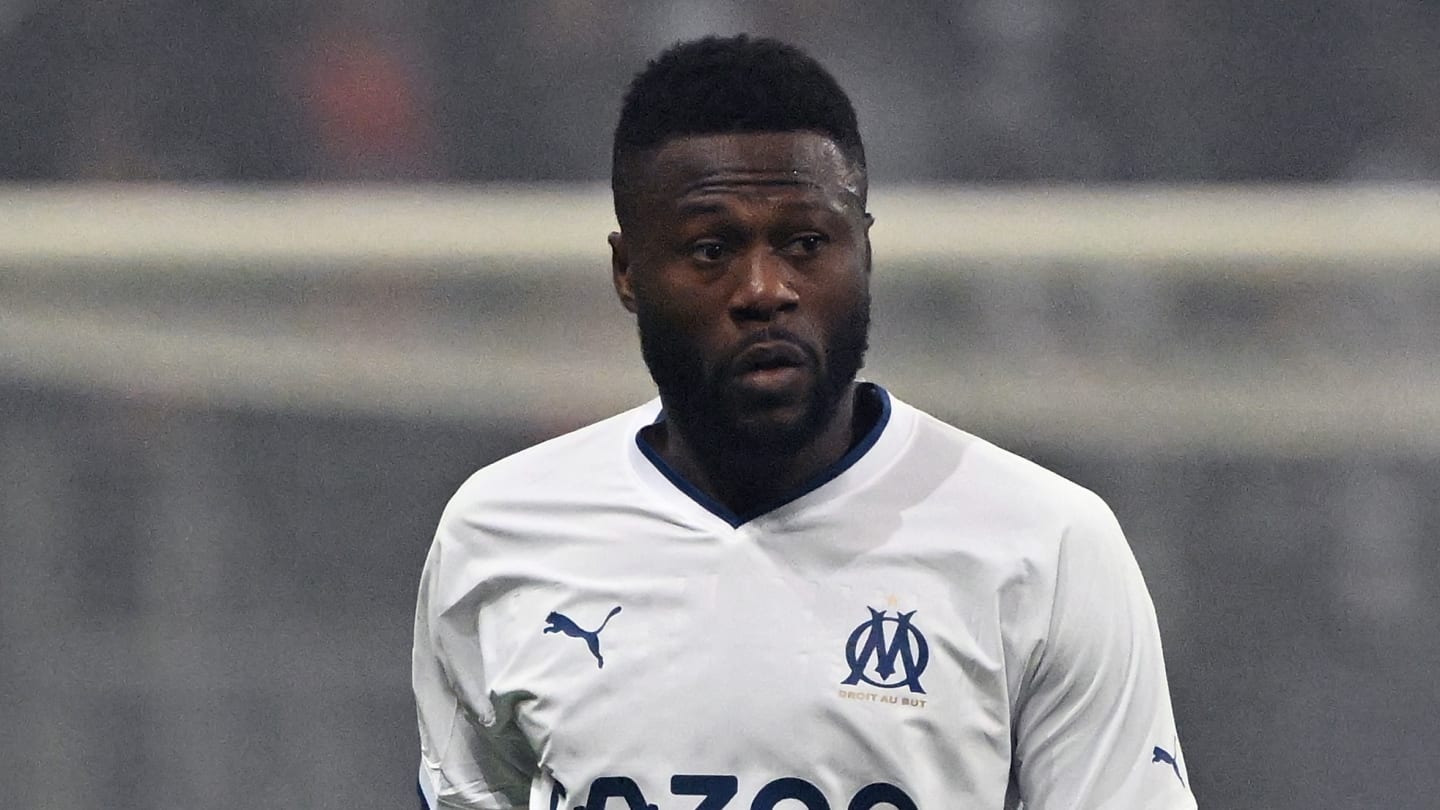 Pourquoi Mbemba est absent contre le PSG ?