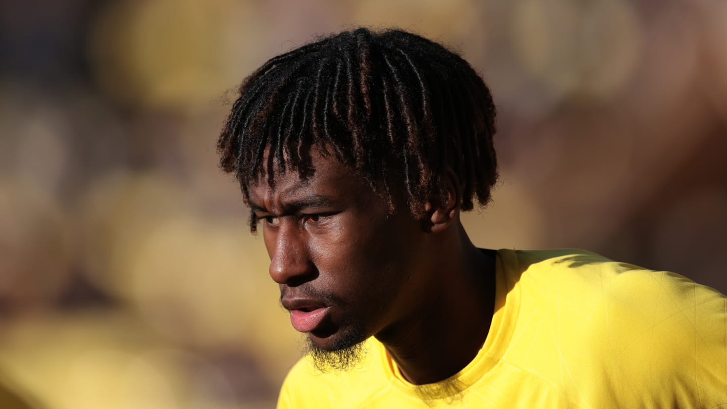 PSG : Timothée Pembélé se plaint de ne pas être aidé en défense