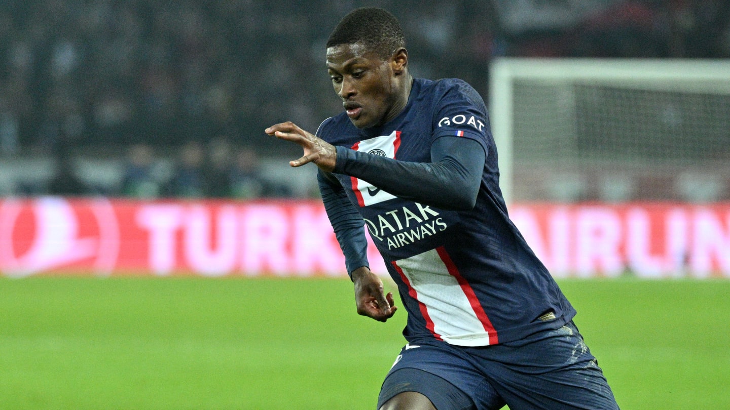 PSG : Combien de temps Nuno Mendes sera indisponible après sa blessure face au LOSC