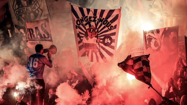 VIDEO : Les images folles des supporters de l'OM qui mettent le feu à la Commanderie avant le Classique face au PSG