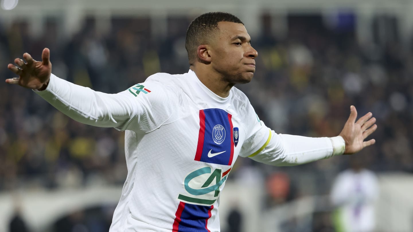 VIDEO : Le magnifique accueil des supporters parisiens pour les joueurs du PSG après le Classique