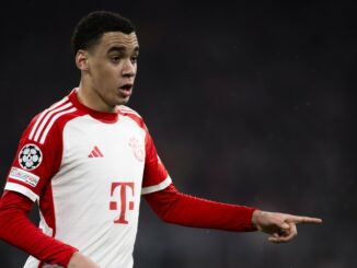 BAYERN MUNICH, maillot