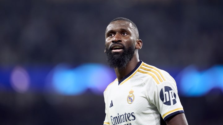 Antonio Rudiger comme Alaba