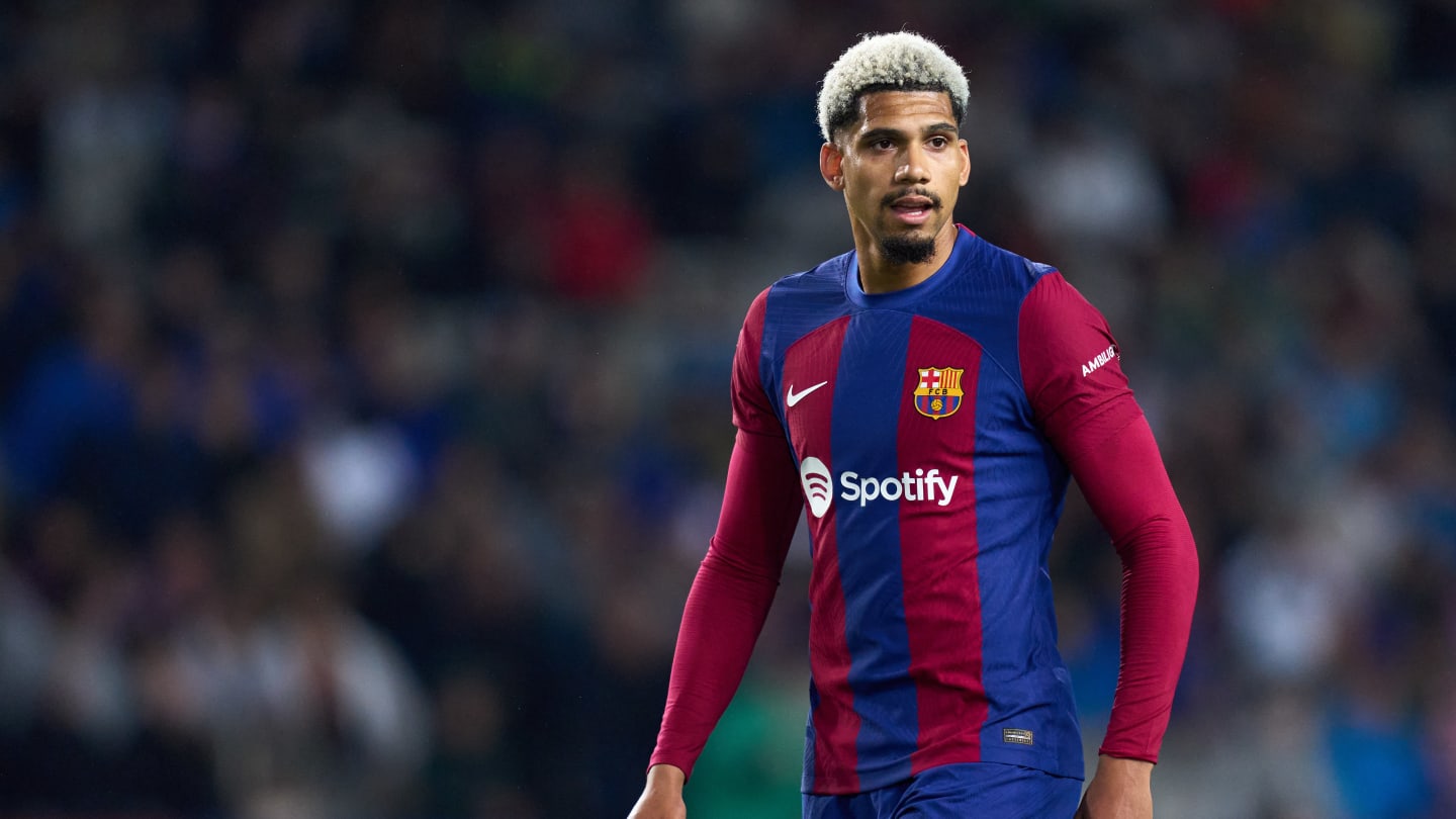 barcelone, LALIGA, mercato Ronald Araujo, xavi Hernandez