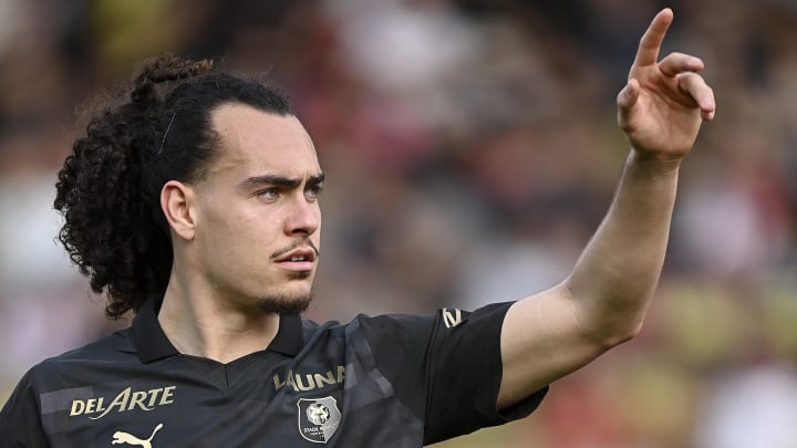 Arthur Theate pourrait quitter le Stade Rennais