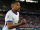 Le nez cassé de Mbappé