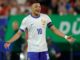 Le masque de Mbappé