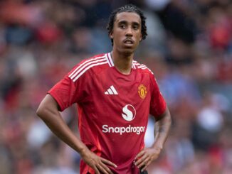 Leny Yoro Manchester United