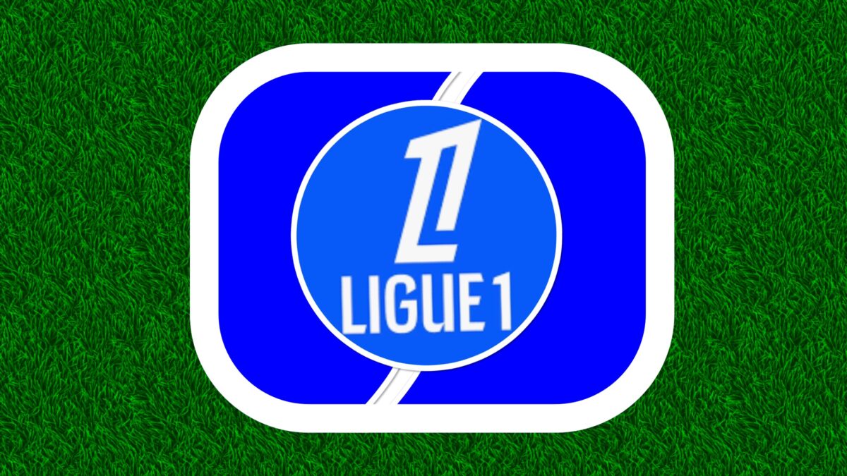 Logo de la Ligue 1 sur fond gazon
