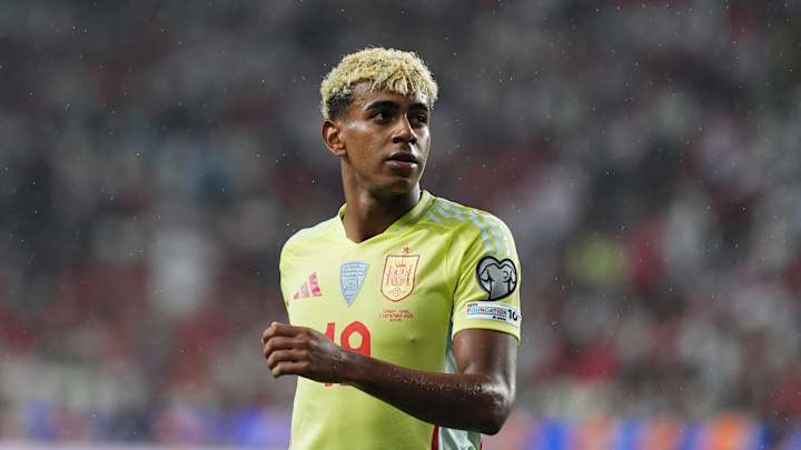lamine yamal barcelone