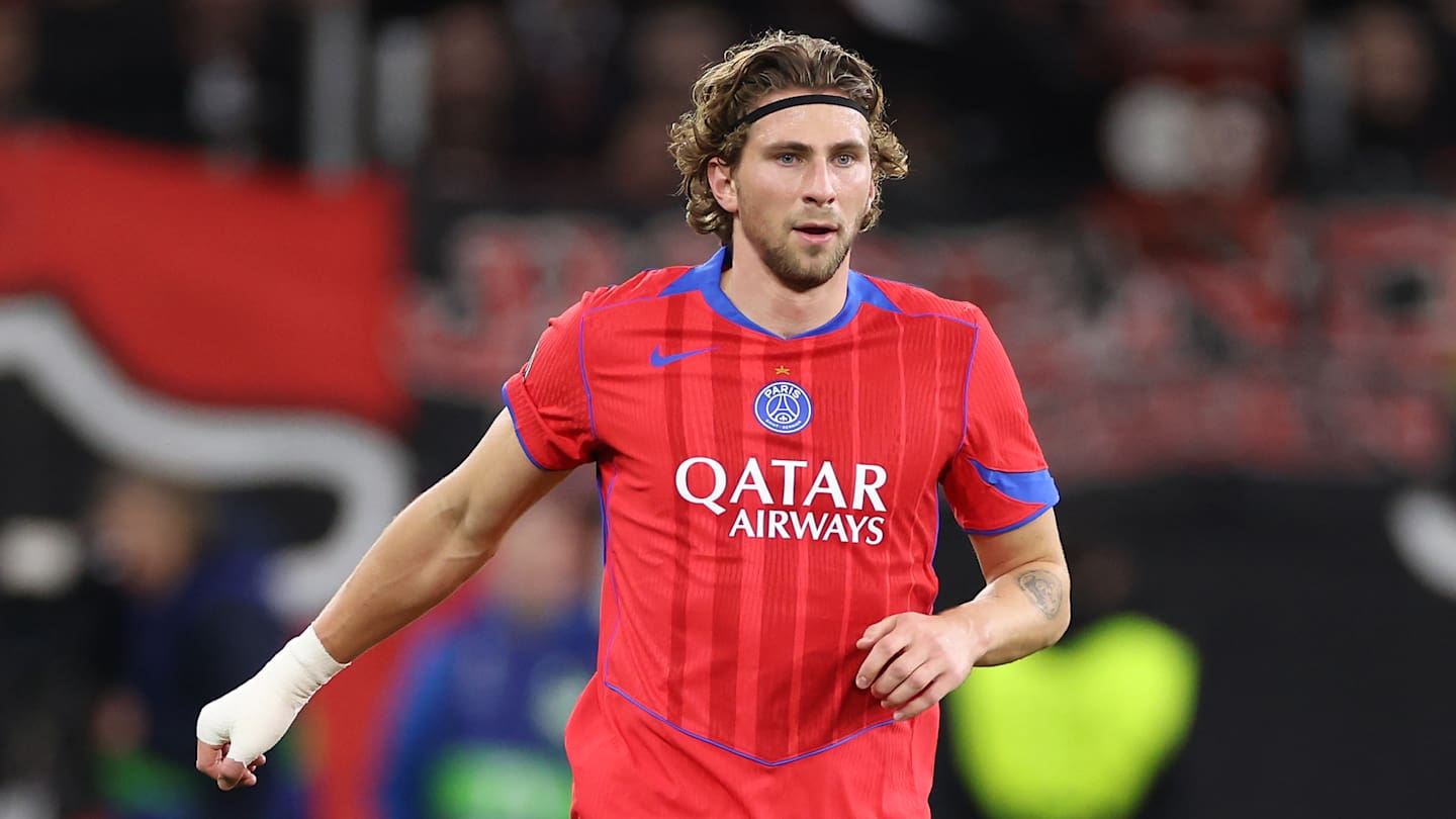 Luis Enrique s'agace au sujet de Zabarnyi