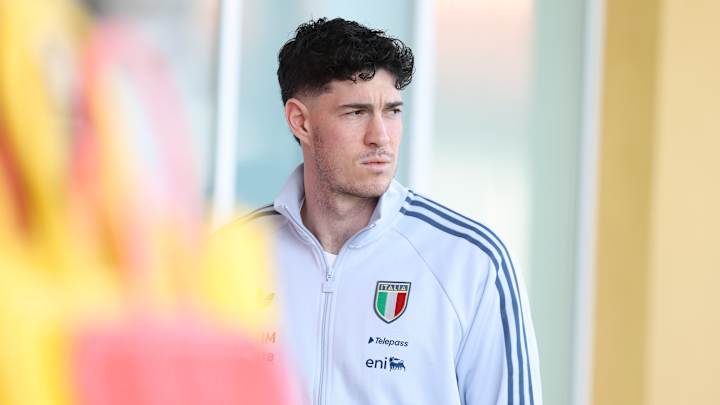 Mercato Barça Bastoni priorité en défense