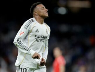 Footballeur du Real Madrid célébrant un but